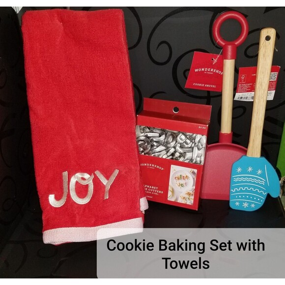 Cookie Baking Set= 2pk Hand Towels, Cookie Cutters,Cookie Shovel, Spatula - Picture 1 of 6